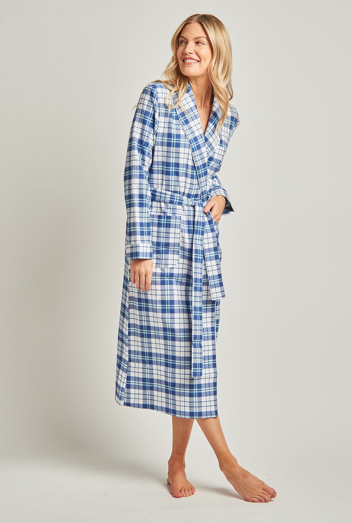 Women's Classic Cotton Flannel Robe with Pockets, Short Bathrobe